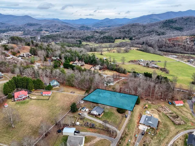 $396,800 | 2276 Lovingood Road, Hiawassee, GA 30546