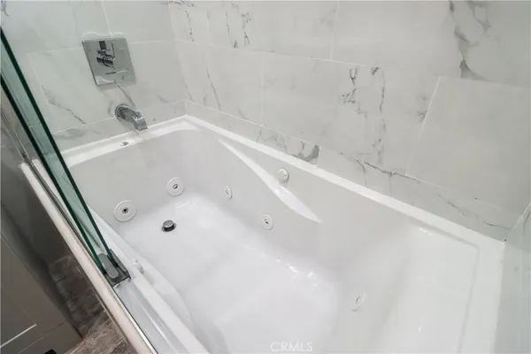 a bathroom with a tub
