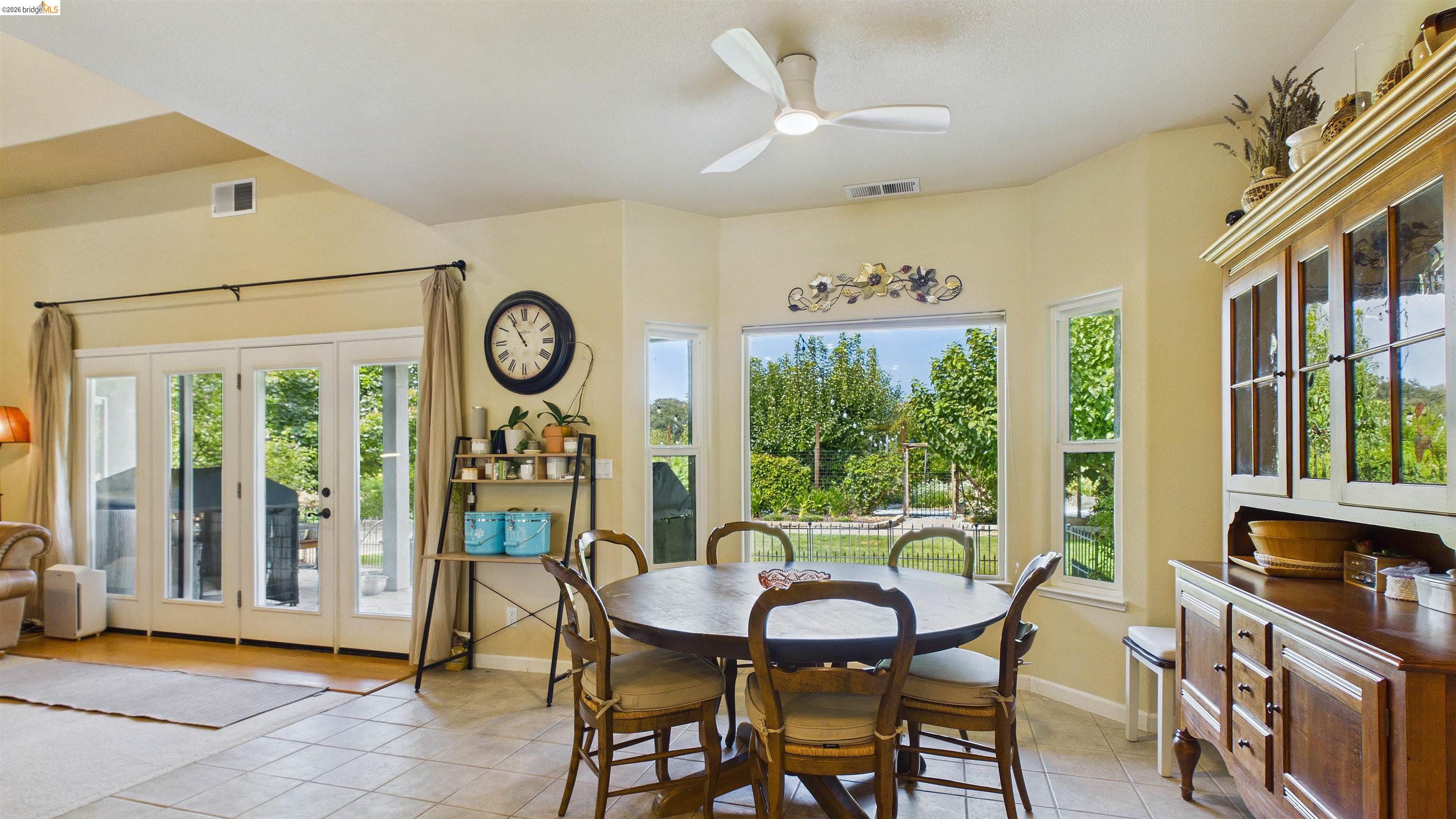 22282 Bennett Road Sonora, CA 95370 - Photo 11 of 74 Gallery Image 11