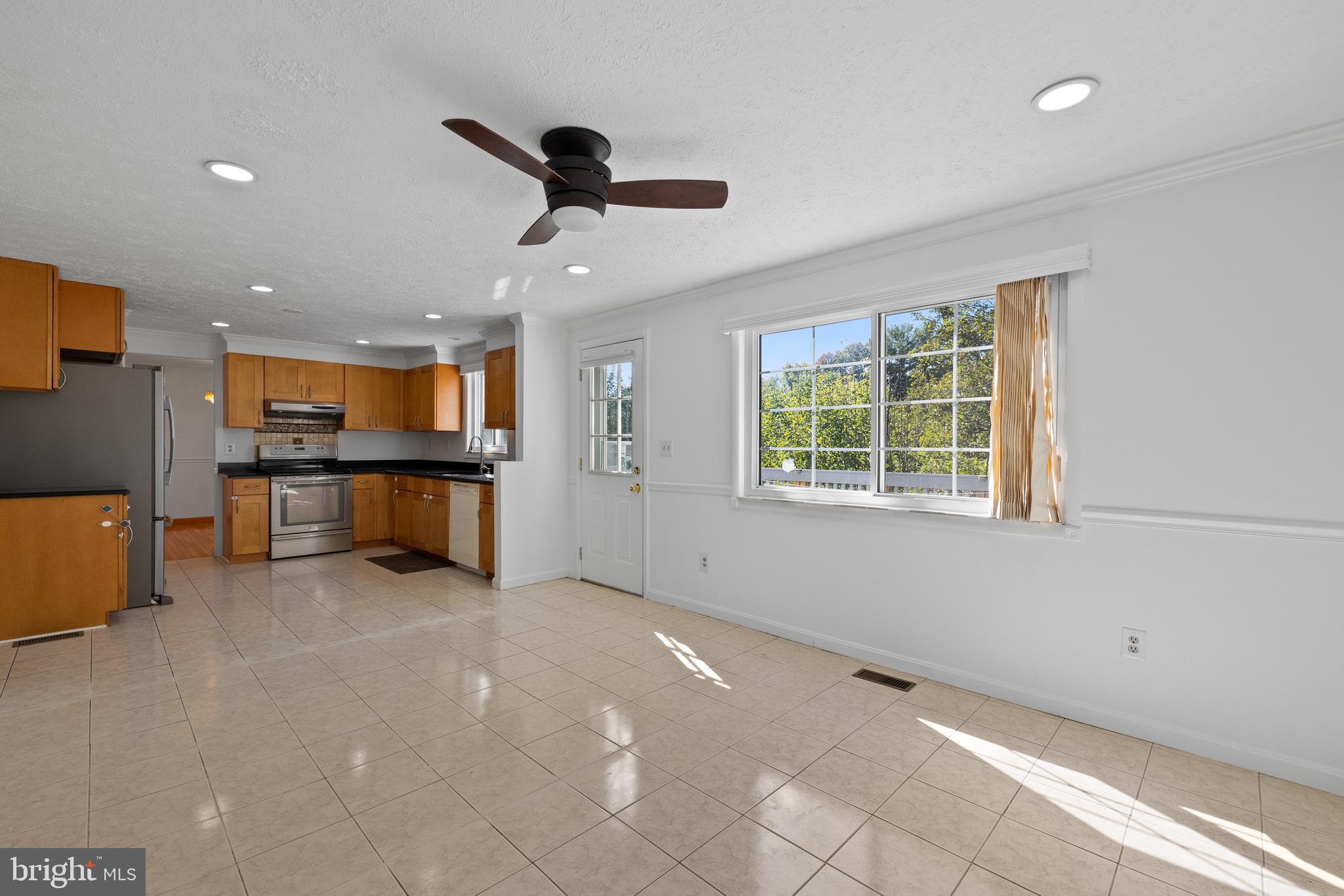 3804 Beech Down Drive Chantilly, VA 20151 - Photo 13 of 45