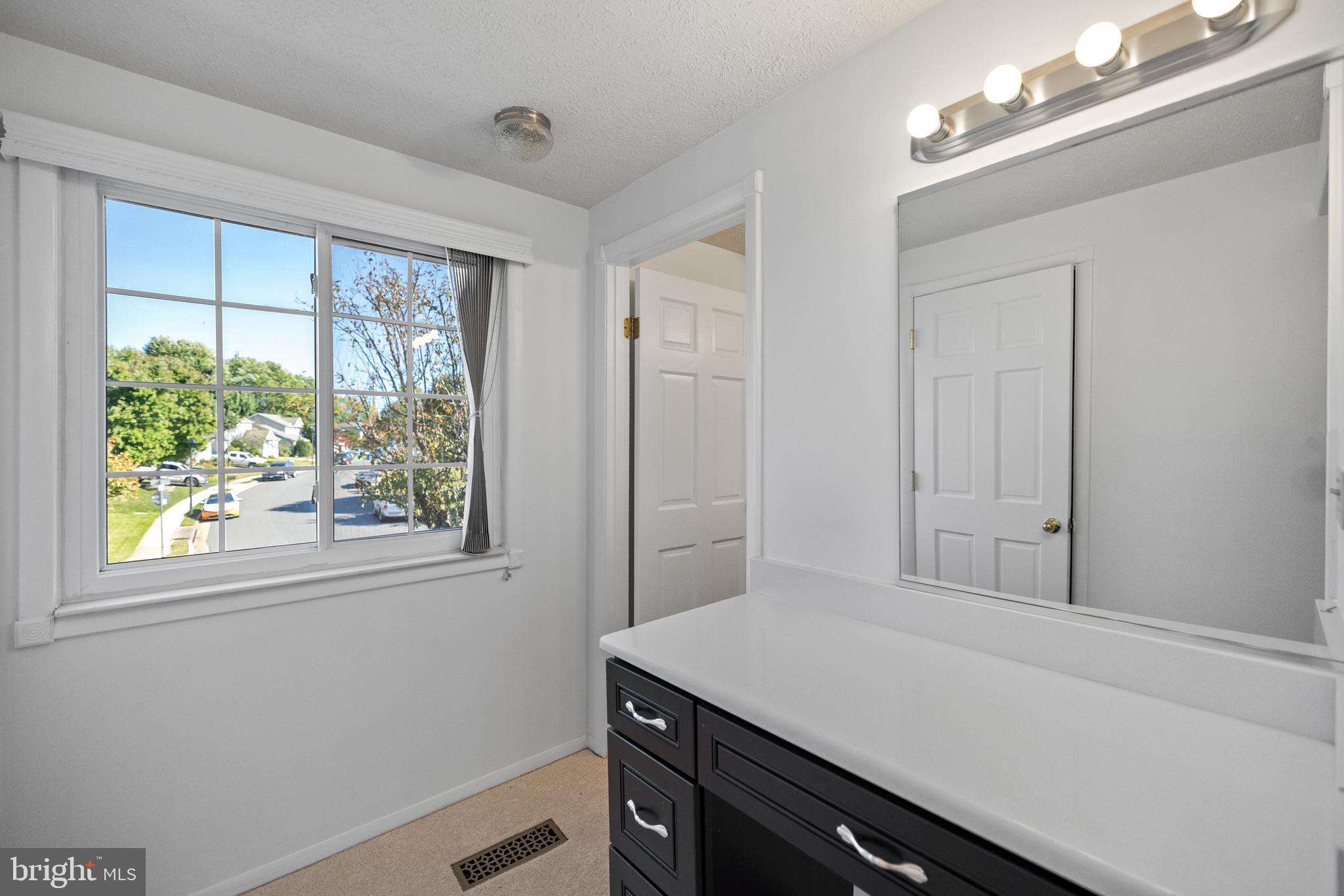 3804 Beech Down Drive Chantilly, VA 20151 - Photo 24 of 45