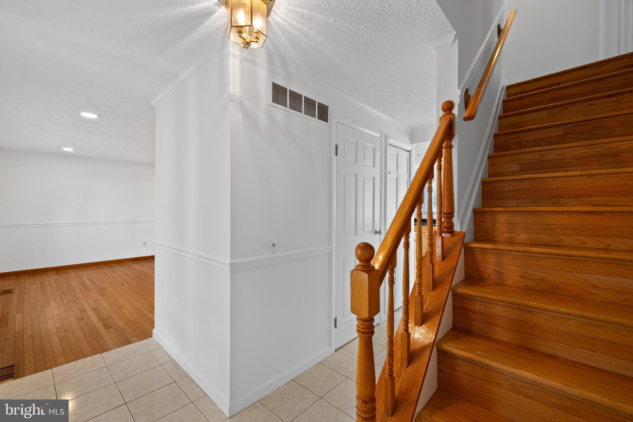 3804 Beech Down Drive Chantilly, VA 20151 - Photo 5 of 45