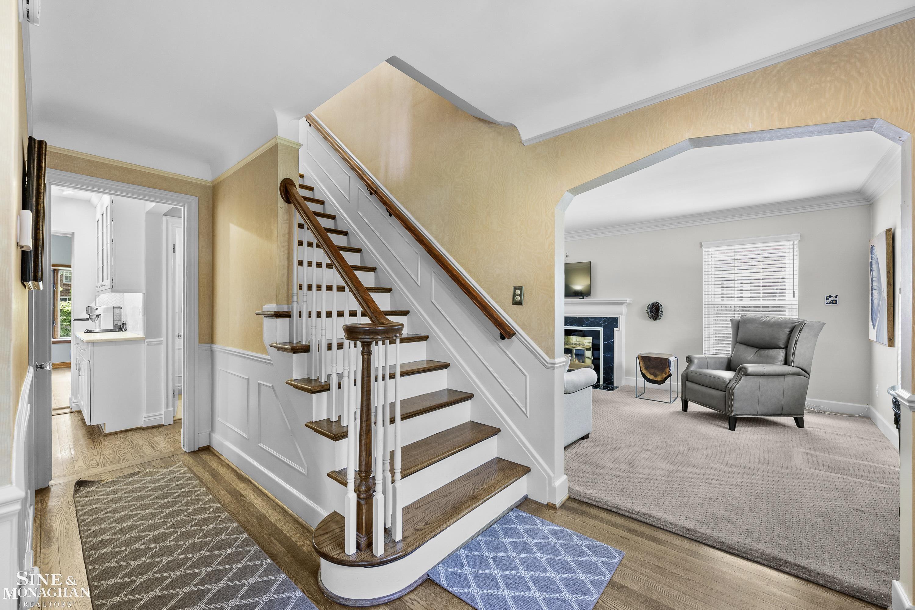 644 Pemberton Road Grosse Pointe, MI 48230 - Photo 5 of 43 50177874-d65adcd3-66c9-4023-aa29-e9070e380dcf.JPG