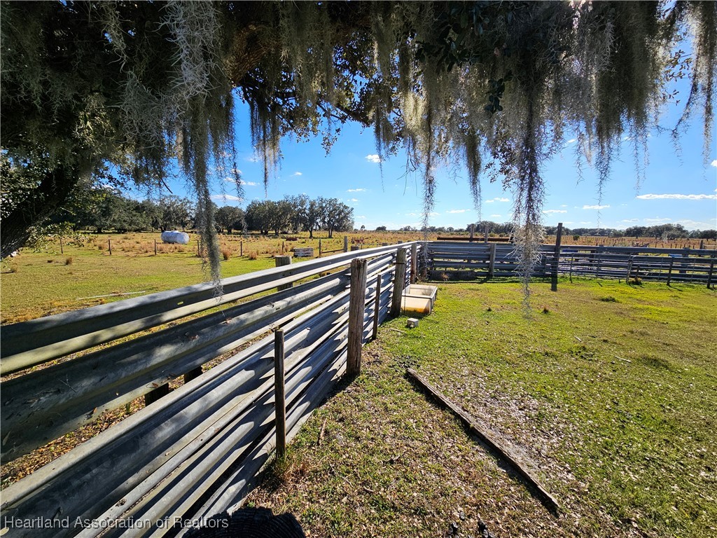 320 Grigsby Road Venus, FL 33960 - Photo 6 of 21 Gallery Image 6