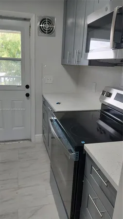 $1,690 | 5480 Northwest 11th Street, Unit 306, Plantation, FL 33313