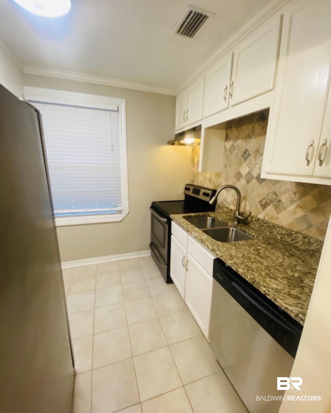 324 Azalea Circle West Mobile, AL 36608 - Photo 7 of 14