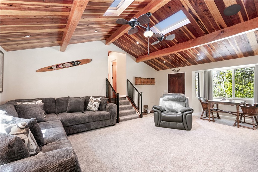 28916 North Shore Road Lake Arrowhead, CA 92352 - Photo 19 of 47