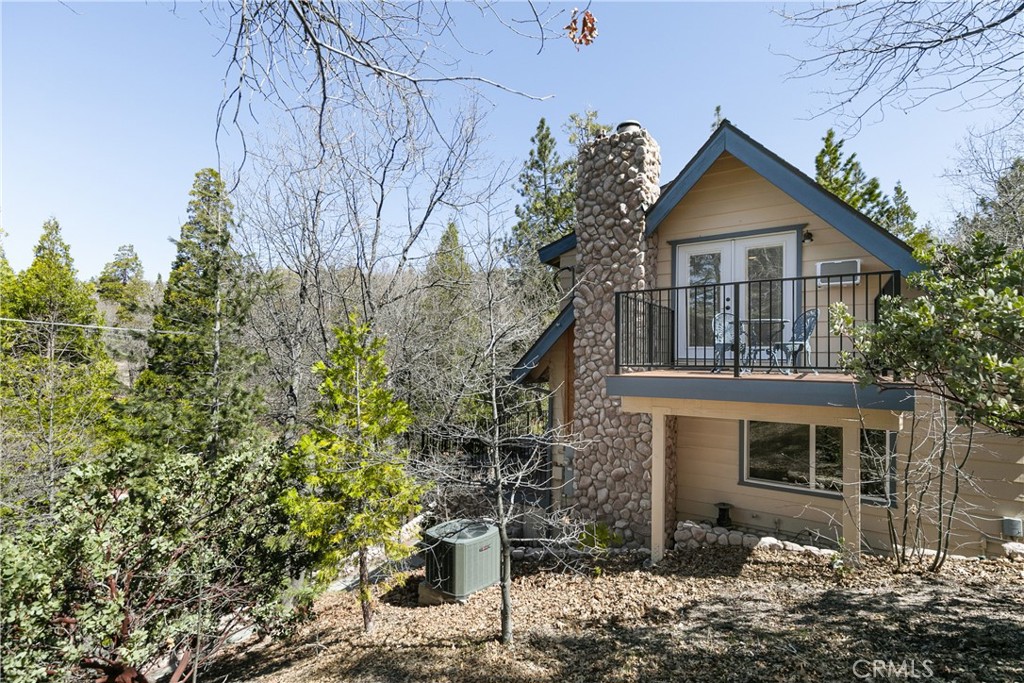 28916 North Shore Road Lake Arrowhead, CA 92352 - Photo 43 of 47