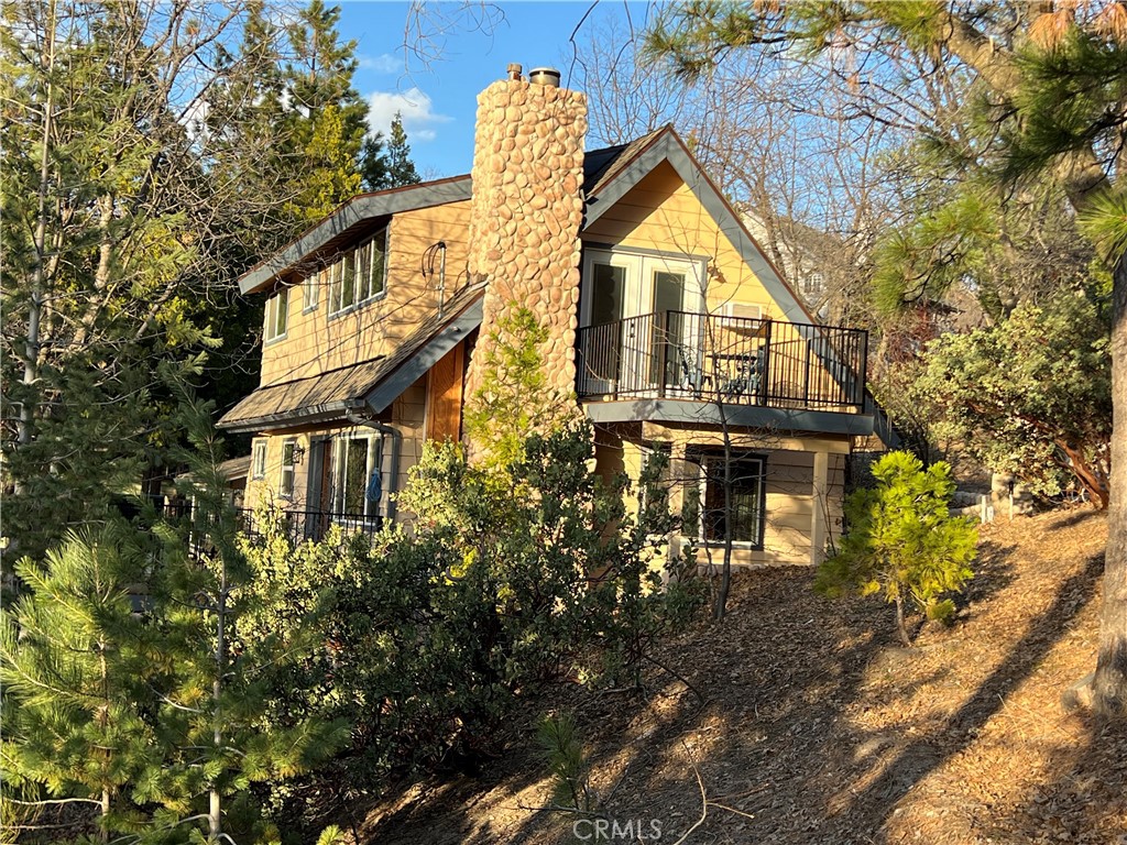 28916 North Shore Road Lake Arrowhead, CA 92352 - Photo 44 of 47