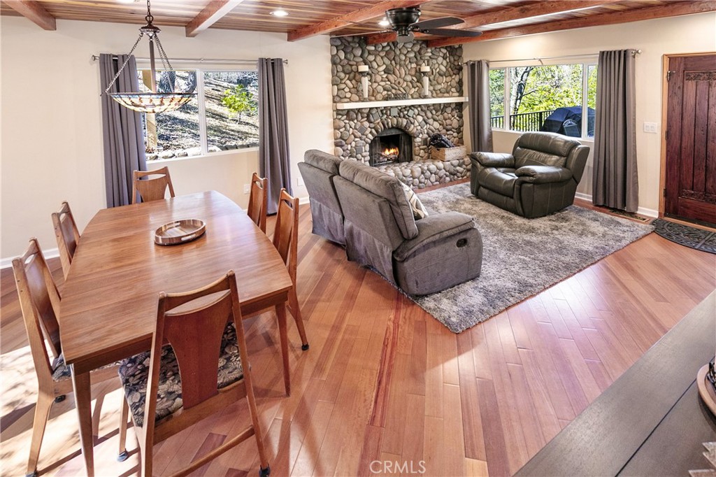 28916 North Shore Road Lake Arrowhead, CA 92352 - Photo 8 of 47