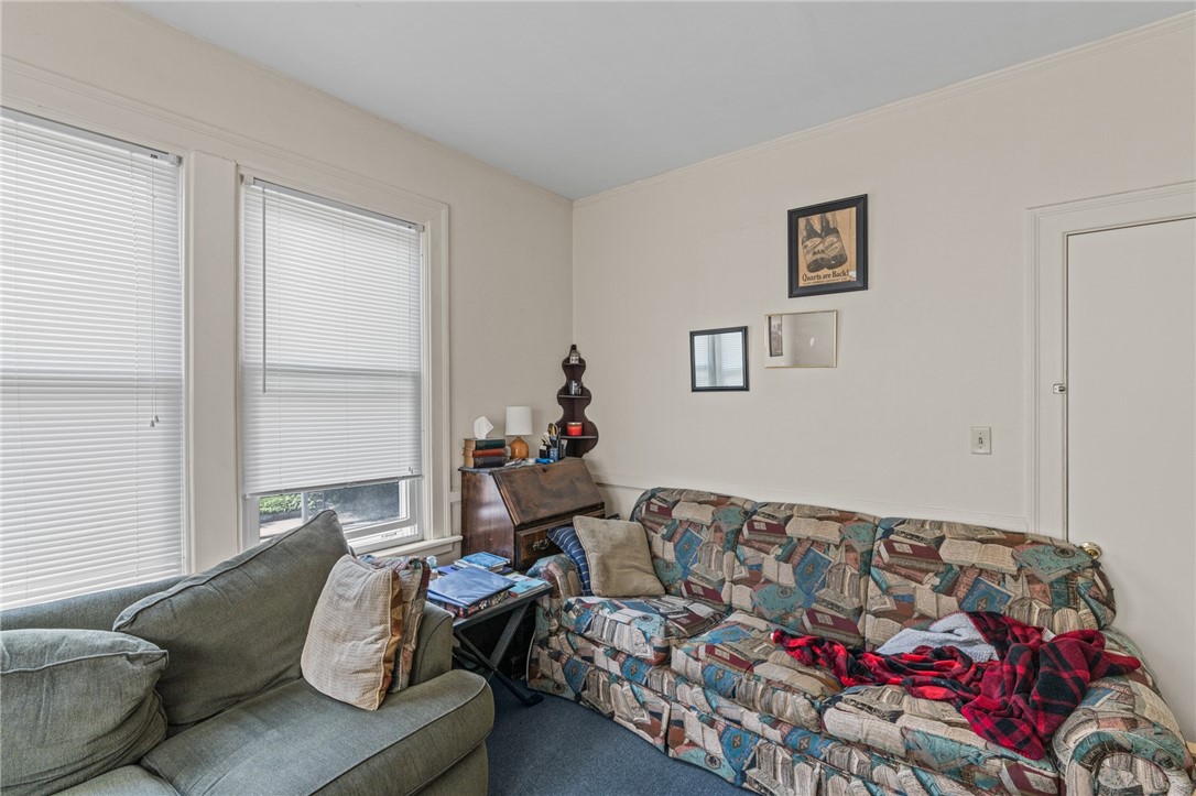 34 Hamlet Avenue Woonsocket, RI 02895 - Photo 14 of 22 unit 2R living room