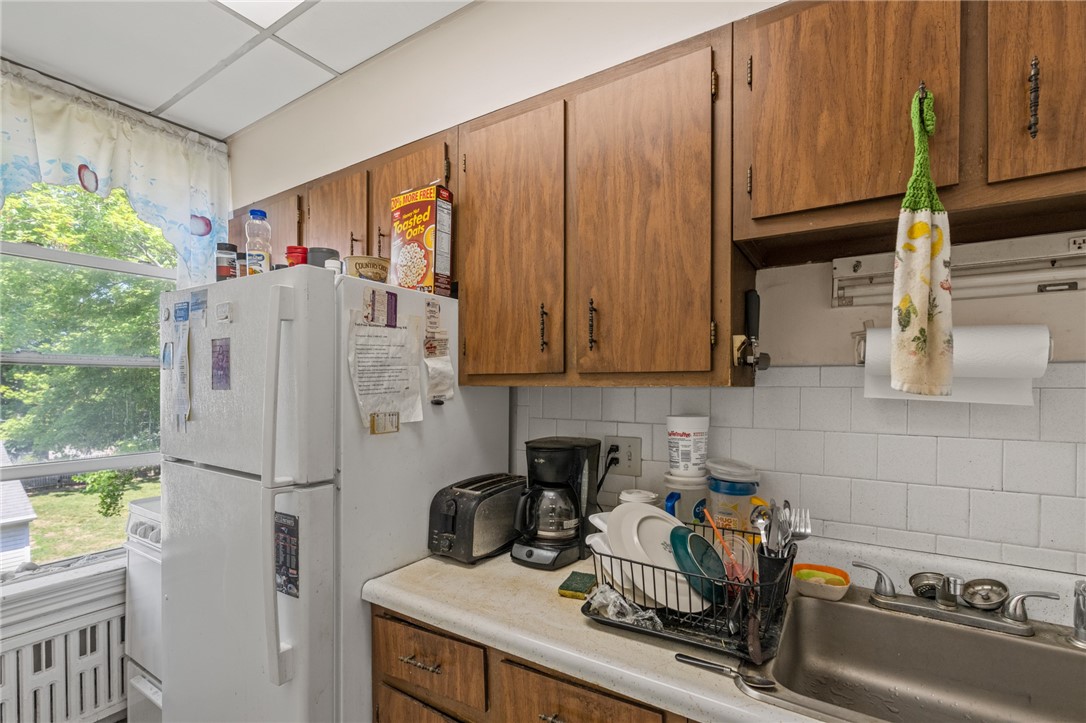 34 Hamlet Avenue Woonsocket, RI 02895 - Photo 15 of 22 unit 2L kitchen