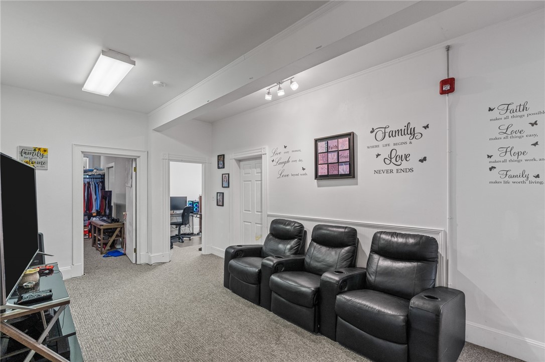 34 Hamlet Avenue Woonsocket, RI 02895 - Photo 6 of 22 unit 1 living room