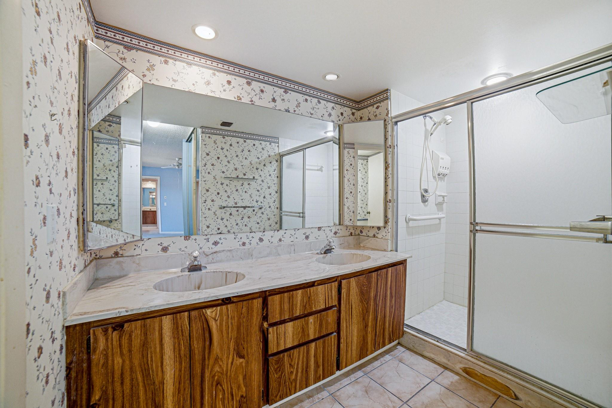 9101 Southwest 19th Place, Unit B Davie, FL 33324 - Photo 25 of 55 a bathroom with a double vanity sink mirror and double