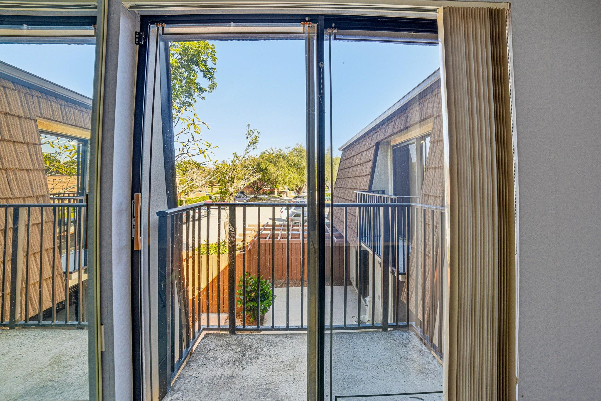 9101 Southwest 19th Place, Unit B Davie, FL 33324 - Photo 31 of 55 a view of a window