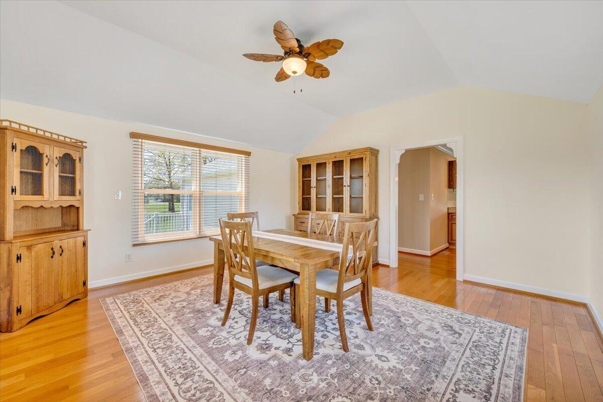 462 Gilford Road Wirtz, VA 24184 - Photo 15 of 53 Dining/Sun Room