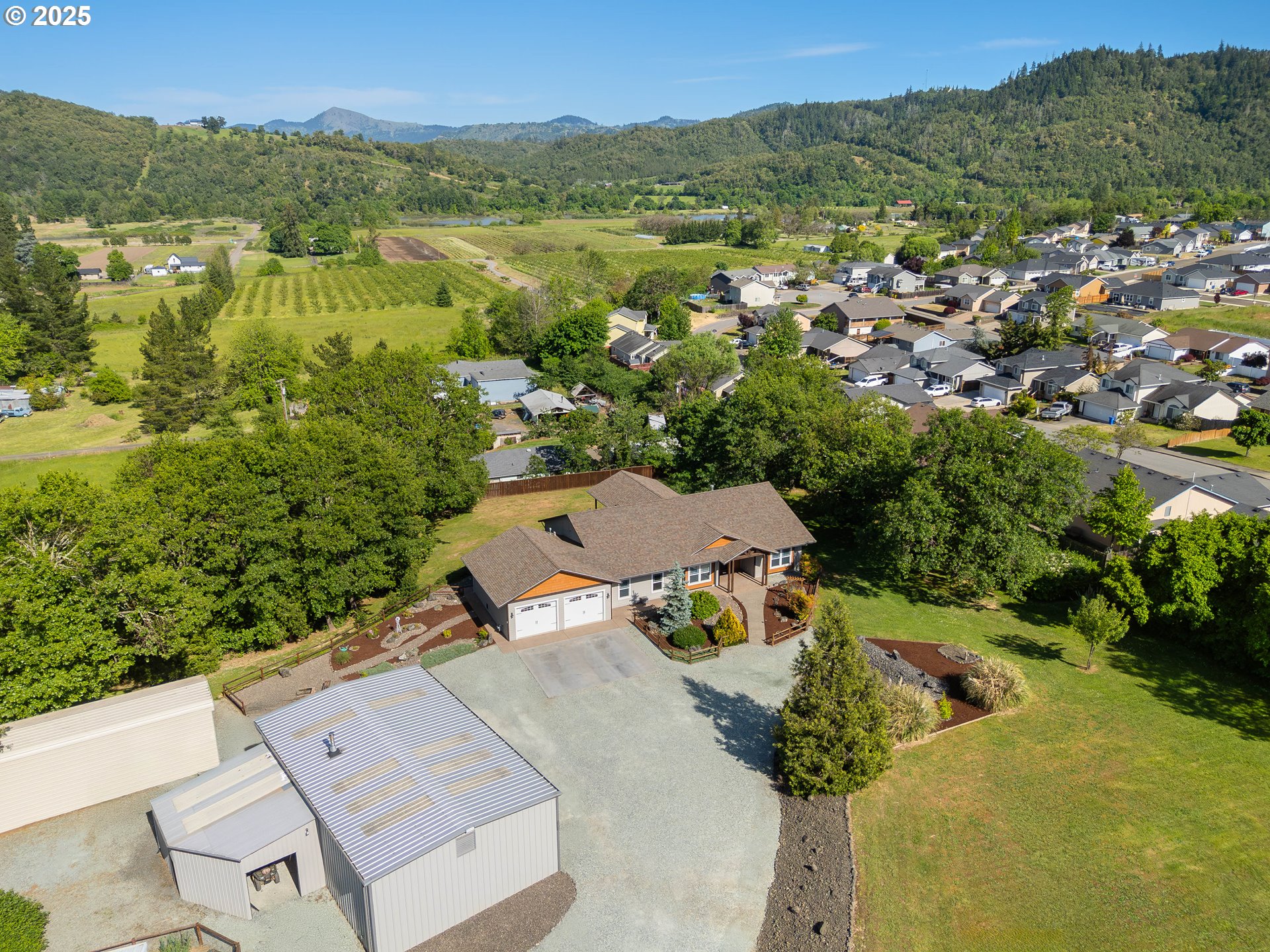 263 Northwest Brosi Orchard Road Winston, OR 97496 - Photo 2 of 48 Gallery Image 2