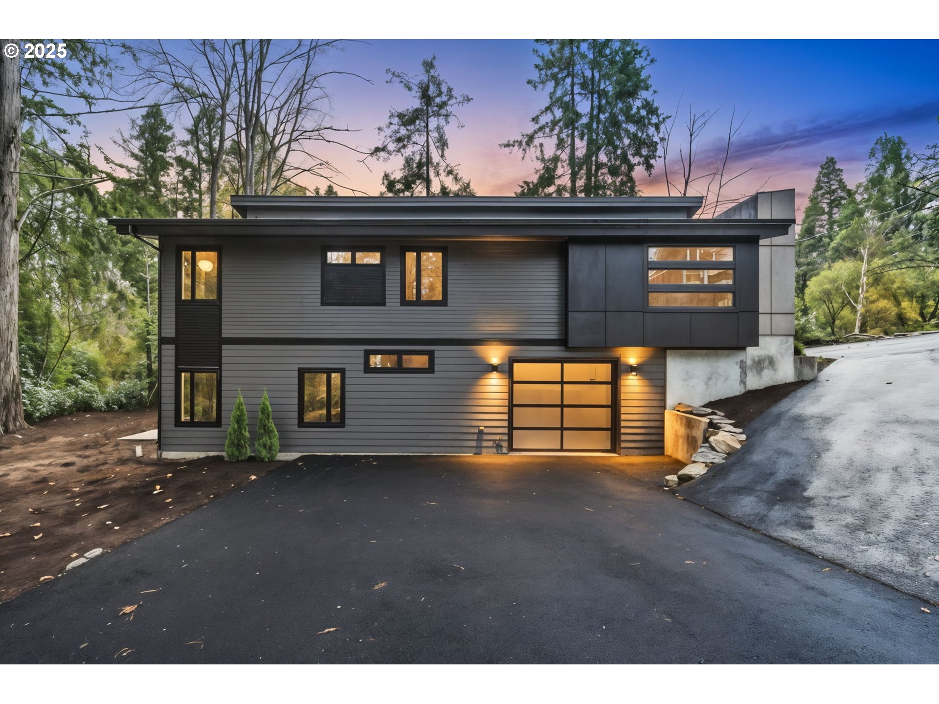 8014 Southwest 54th Avenue Portland, OR 97219 - Photo 38 of 44