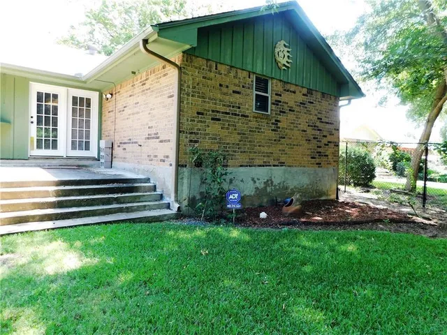 $1,850 | 2914 North Ricketts Street, Sherman, TX 75092