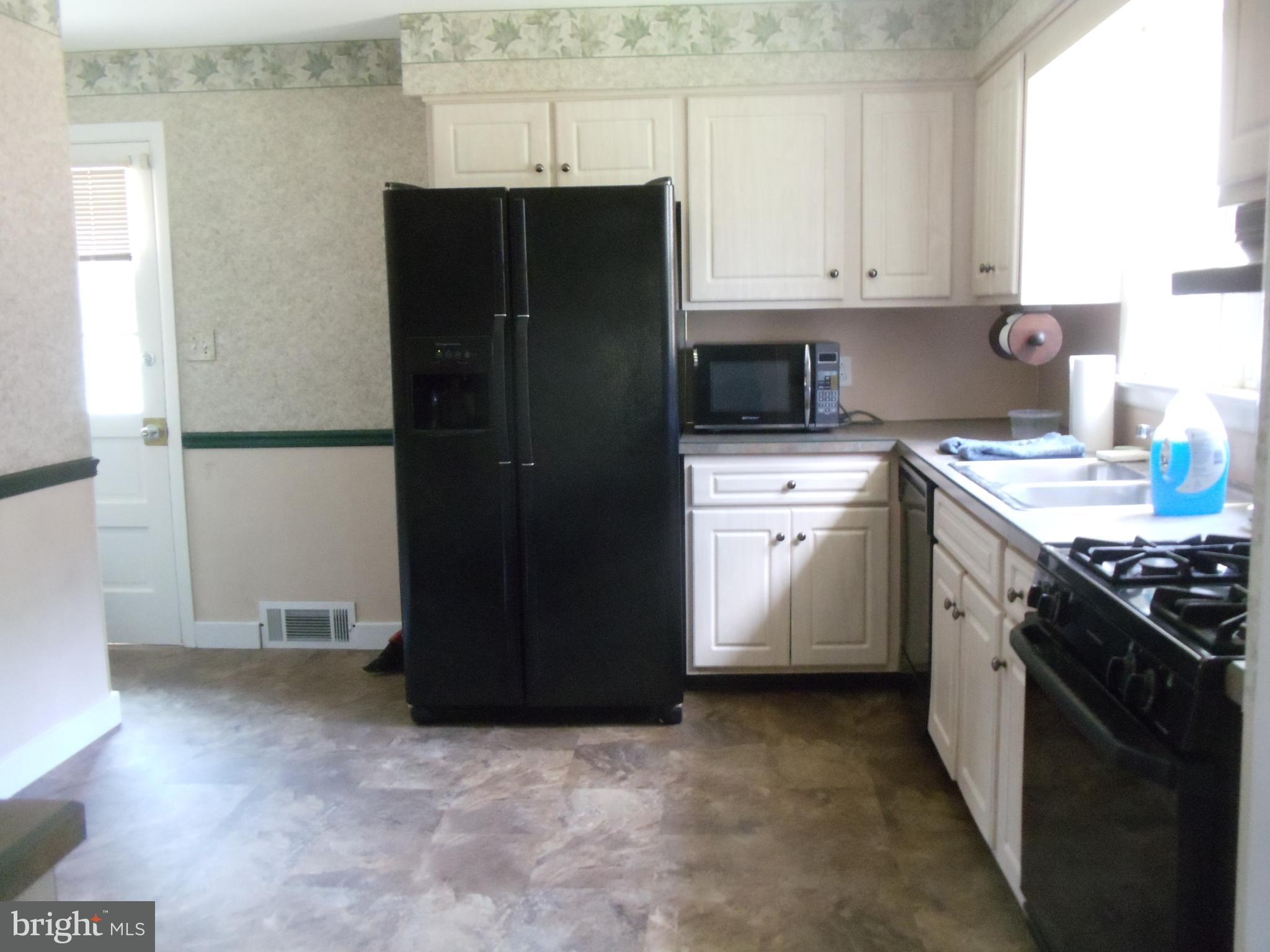 1220 Southern Road York, PA 17403 - Photo 13 of 27 Gallery Image 13