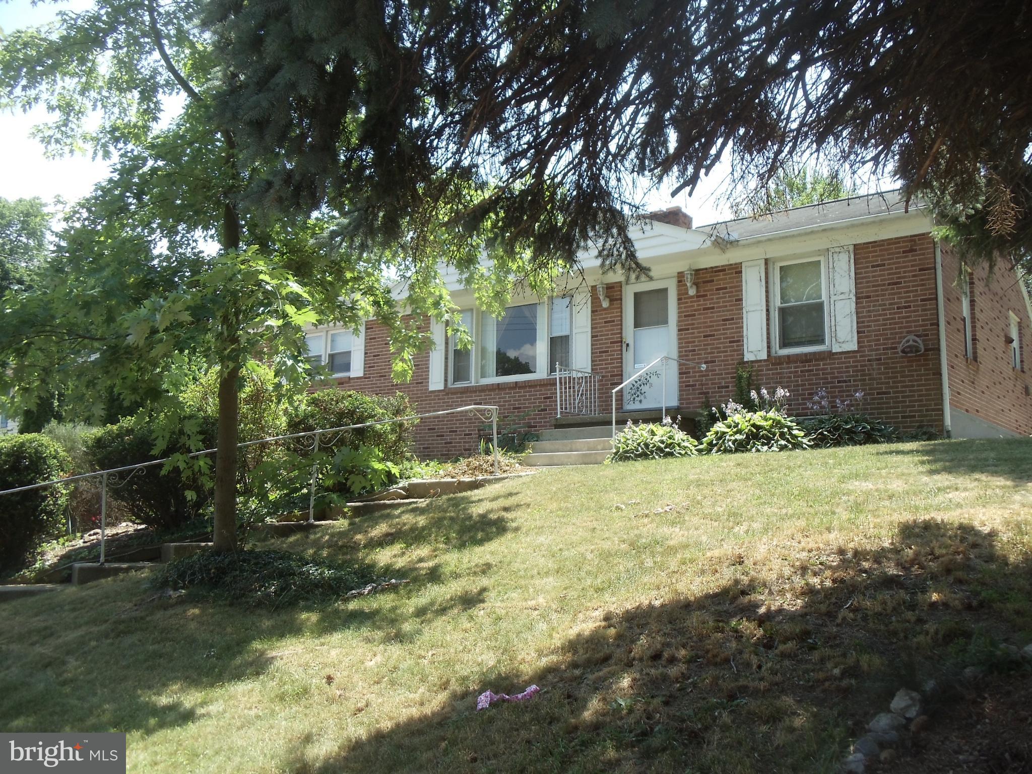1220 Southern Road York, PA 17403 - Photo 3 of 27 Gallery Image 3