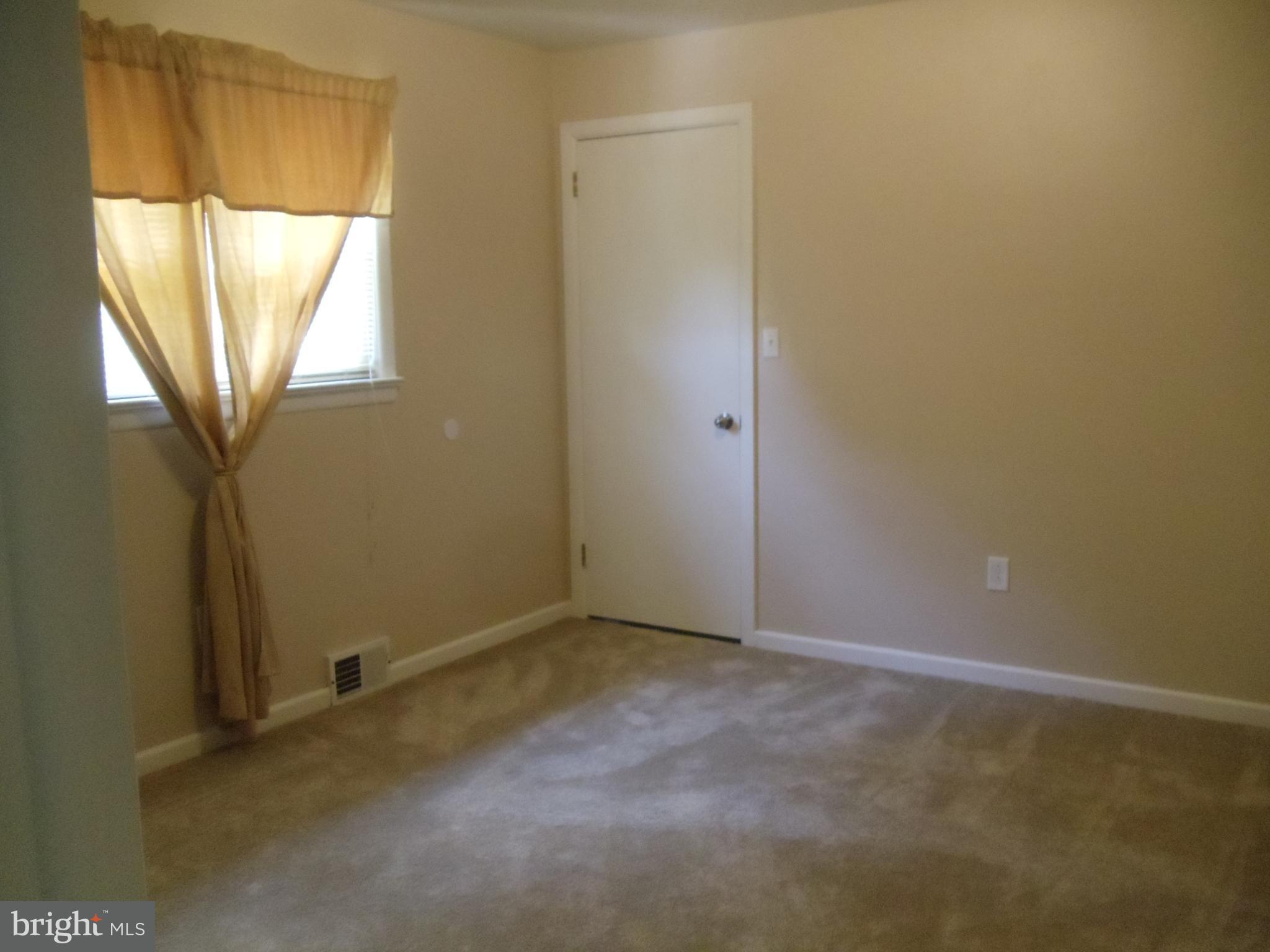 1220 Southern Road York, PA 17403 - Photo 6 of 27 Gallery Image 6