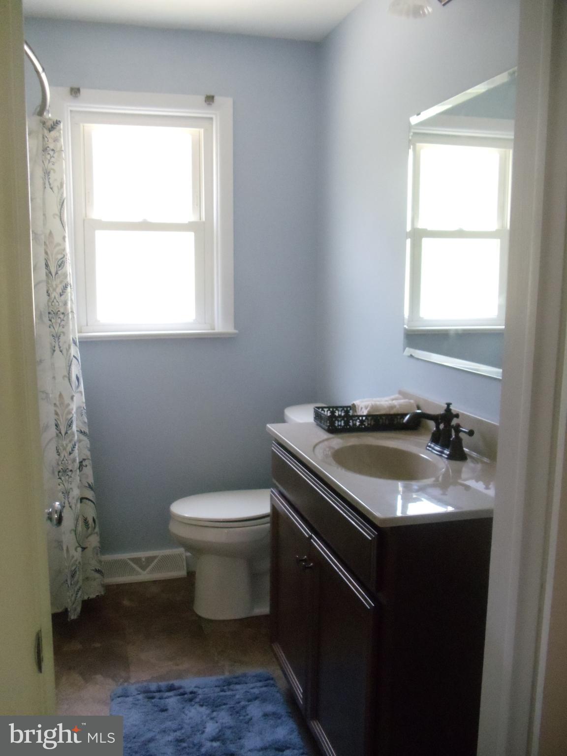 1220 Southern Road York, PA 17403 - Photo 7 of 27 Gallery Image 7
