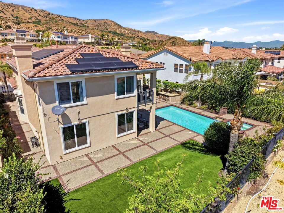 20274 Vía Medici Porter Ranch, CA 91326 - Photo 50 of 56