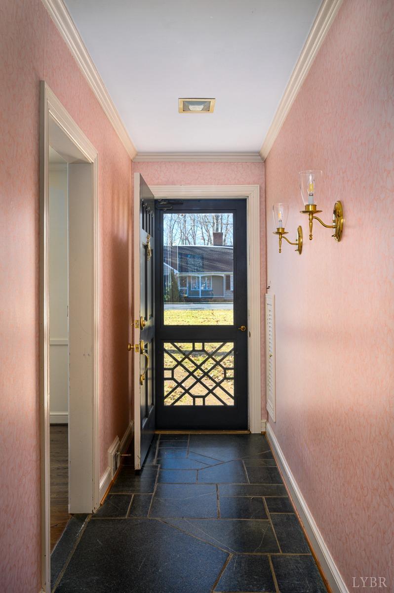 4622 Fieldale Road Lynchburg, VA 24503 - Photo 3 of 33 Gallery Image 3