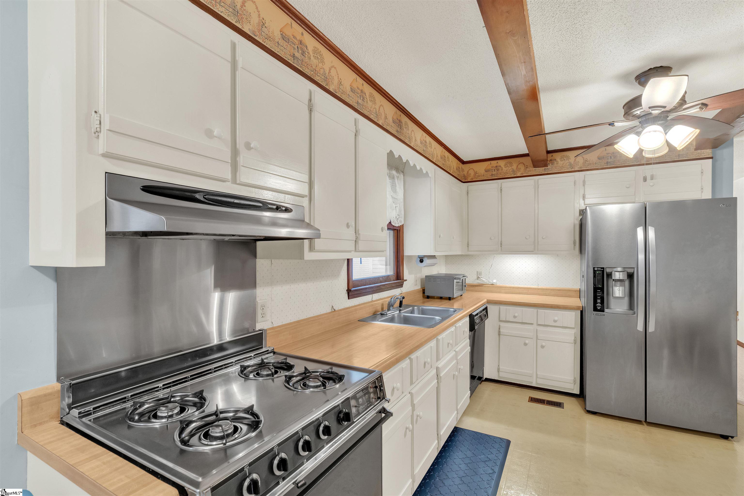 207 State Rd S-42-7098 Inman, SC 29349 - Photo 8 of 28