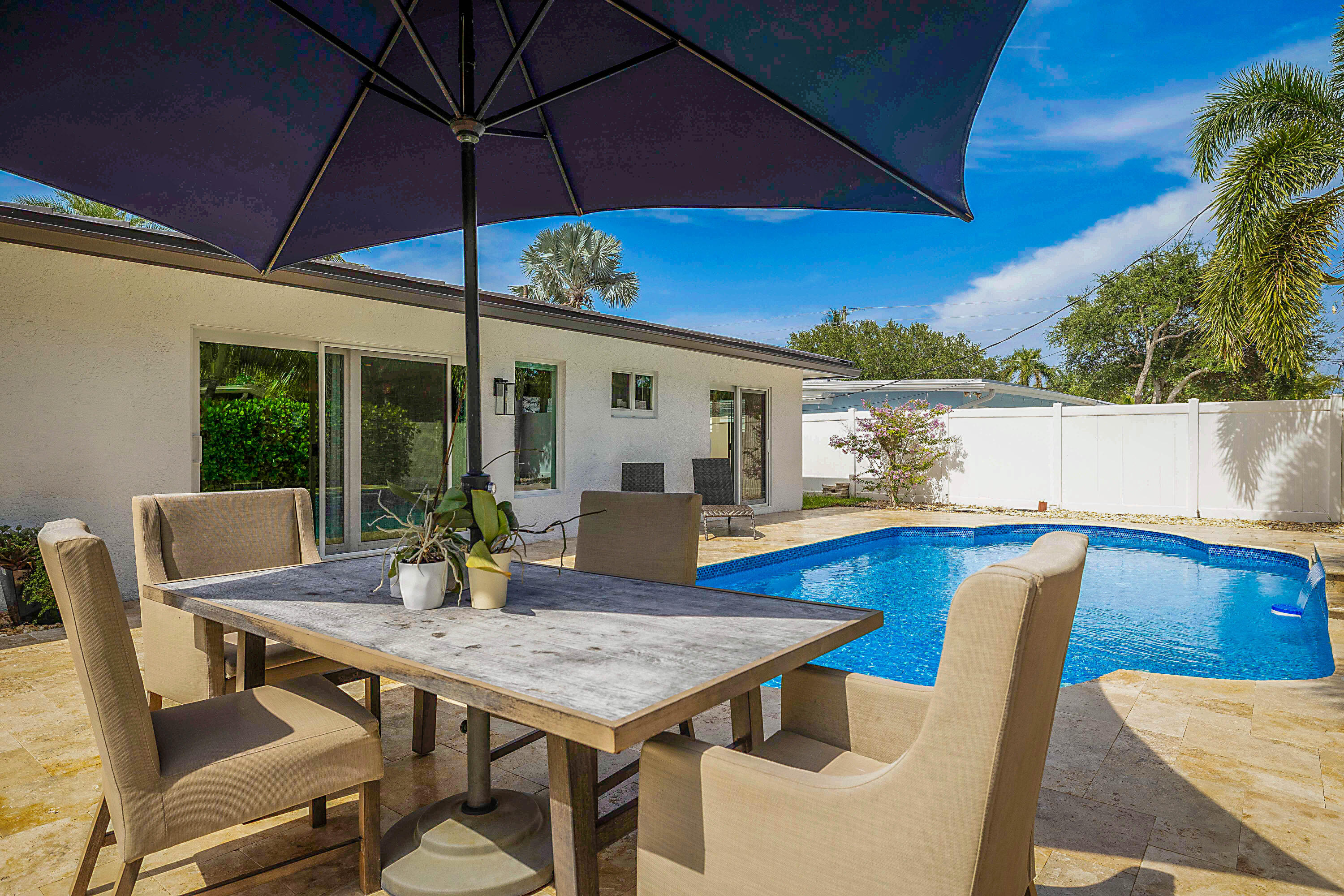 2620 Northeast 53rd Street Lighthouse Point, FL 33064 - Photo 9 of 44 2620 NE 53rd St -35