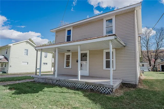 $77,900 | 349 Adams Street, Clymer, PA 15728