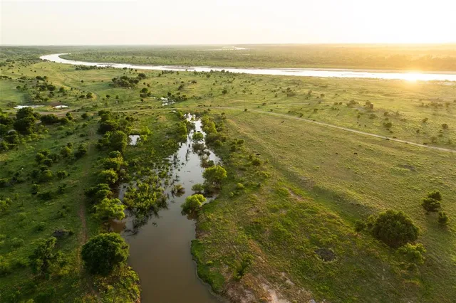 a view of an ocean view