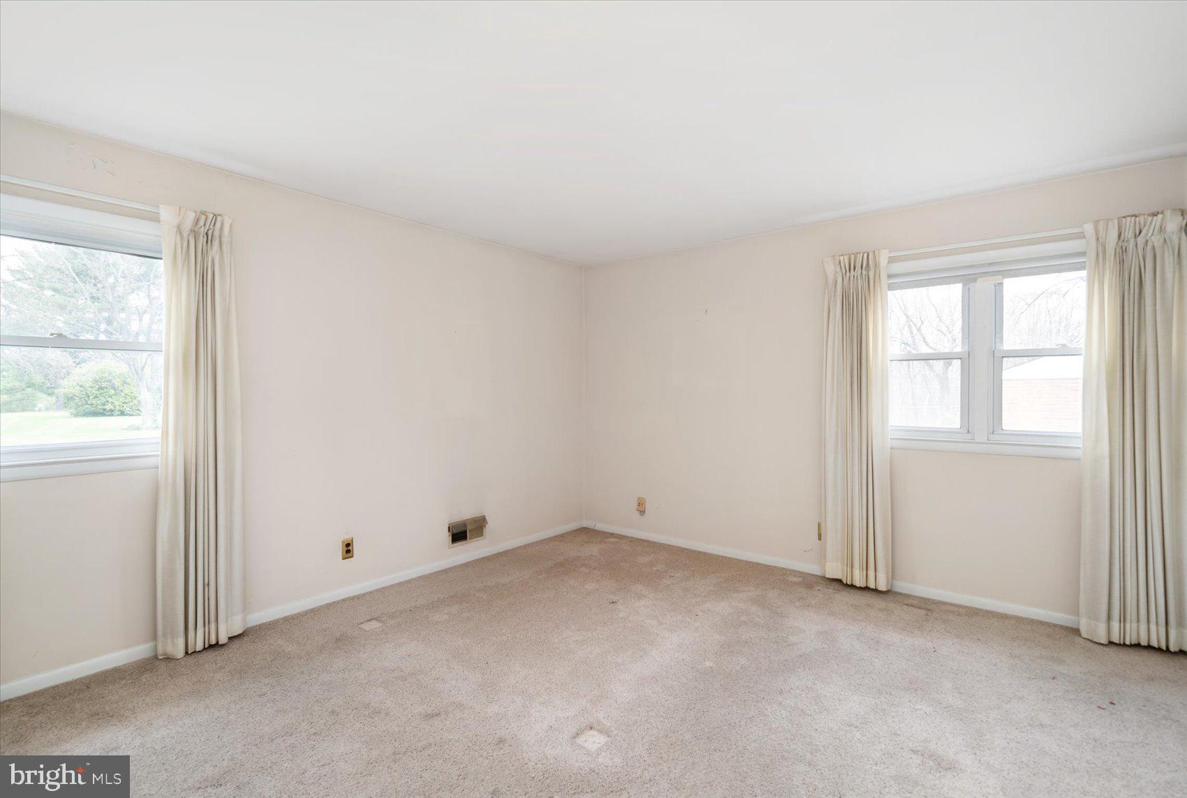 321 Valley Court Road Lutherville-Timonium, MD 21093 - Photo 18 of 43 Bedroom 1