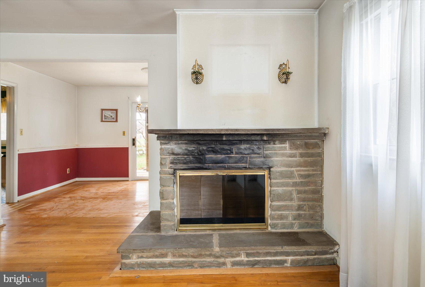 321 Valley Court Road Lutherville-Timonium, MD 21093 - Photo 8 of 43 Fireplace