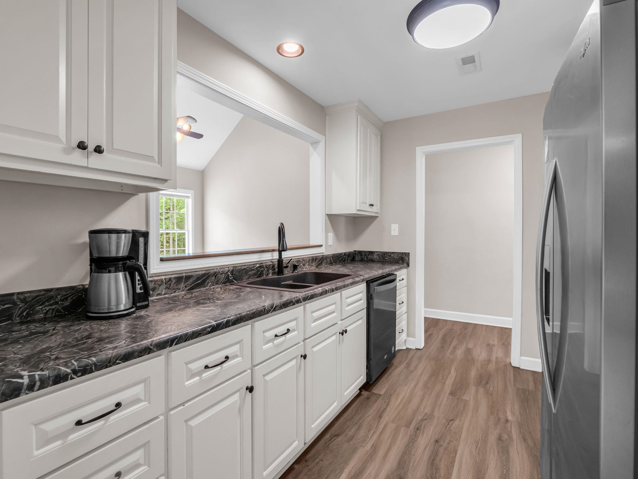 216 Hillcrest Drive Gaffney, SC 29340 - Photo 8 of 39