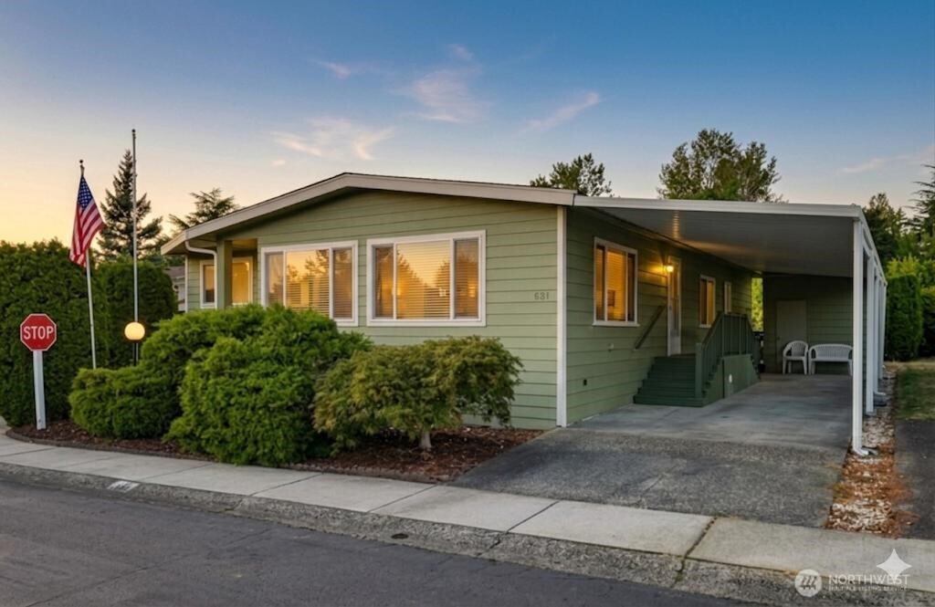 11436 Southeast 208th Street, Unit 153 Kent, WA 98031 - Photo 2 of 40