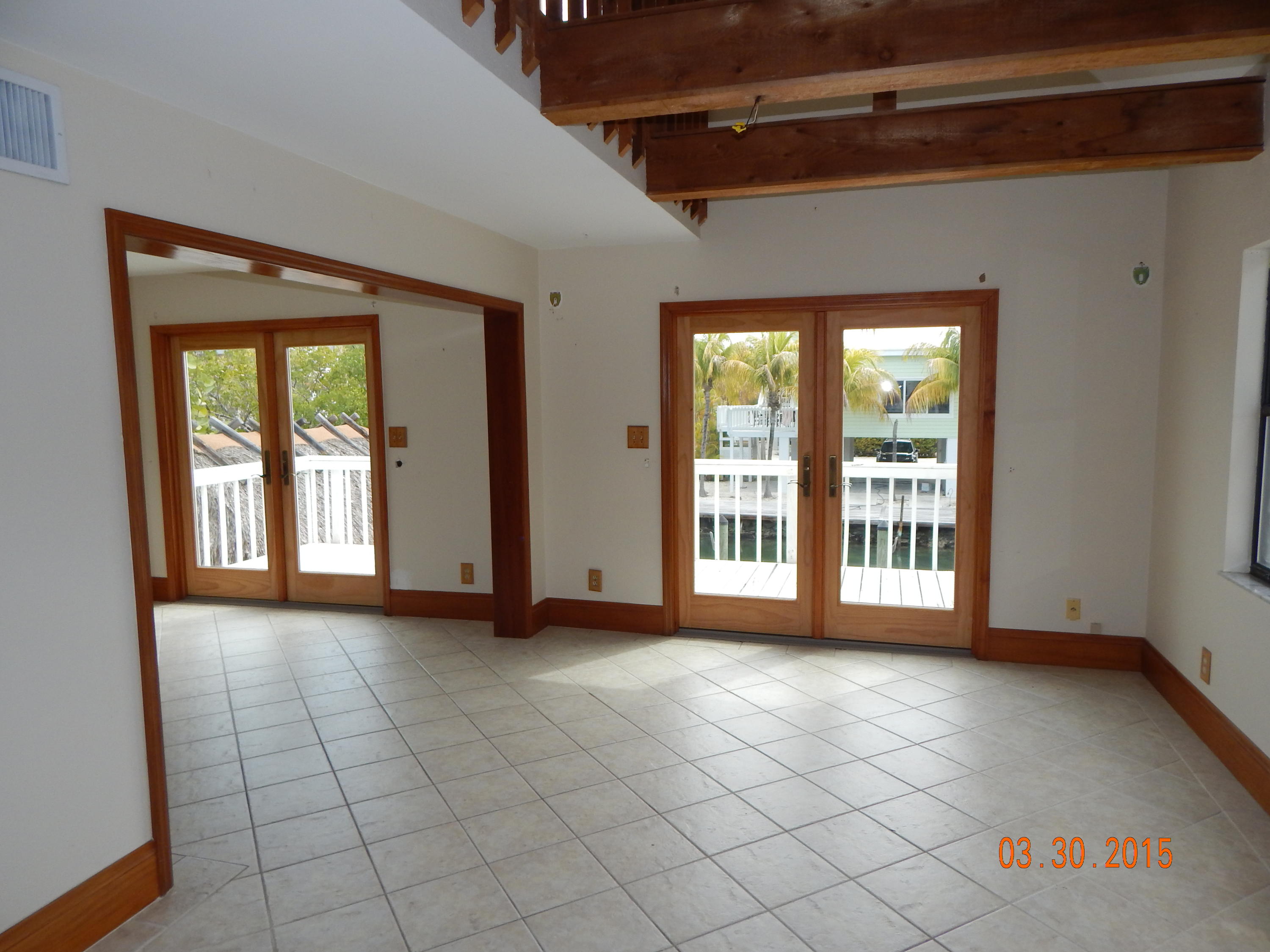 367 Blackbeard Road Summerland Key, FL 33042 - Photo 4 of 20 Living & dining rooms.JPG
