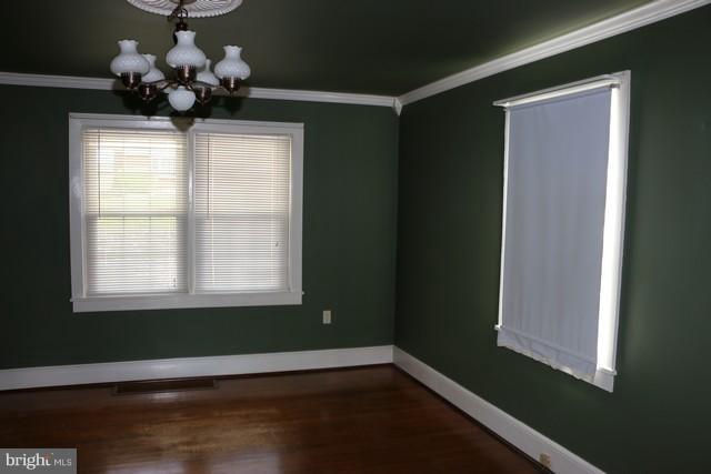 823 Medway Road Hagerstown, MD 21740 - Photo 4 of 15 Dining Room