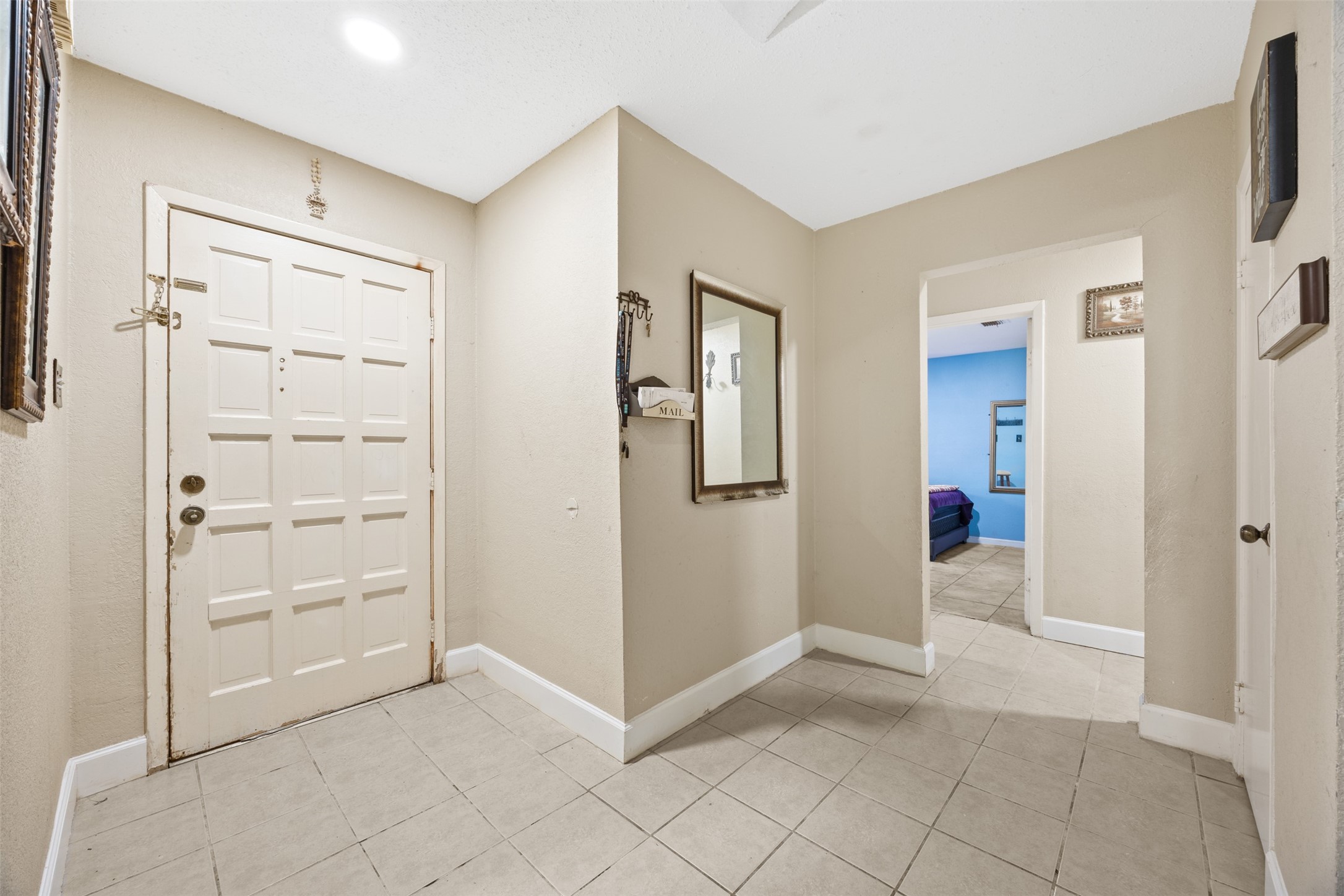 6715 Rowell Court Houston, TX 77489 - Photo 8 of 24 a view of an empty room