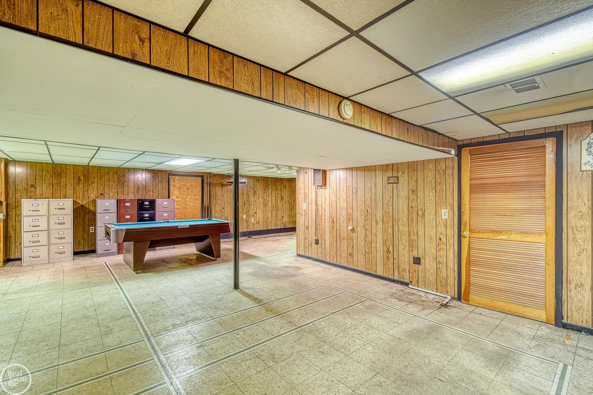 39460 Ryan Road Sterling Heights, MI 48310 - Photo 28 of 54 50106406-27.JPG