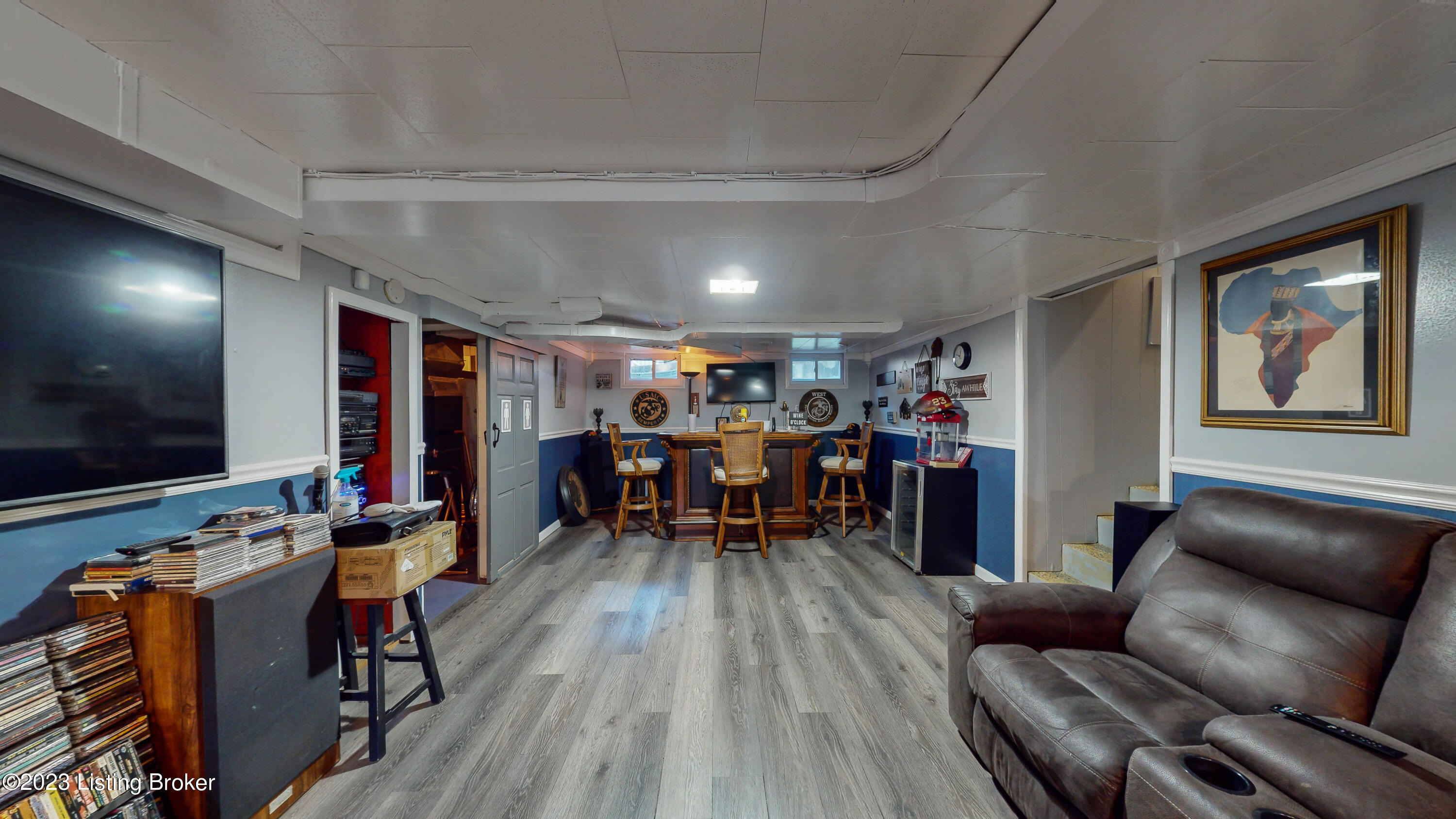 5343 New Cut Road Louisville, KY 40214 - Photo 1 of 32 Finished Basement