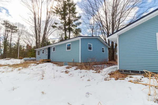 $240,000 | 9848 90th Avenue, Mecosta, MI 49332