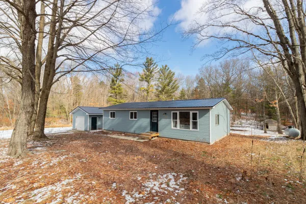 $240,000 | 9848 90th Avenue, Mecosta, MI 49332