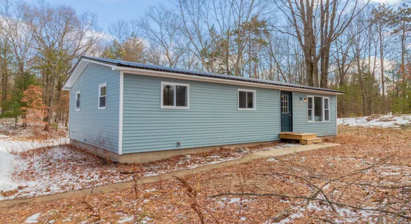 $240,000 | 9848 90th Avenue, Mecosta, MI 49332