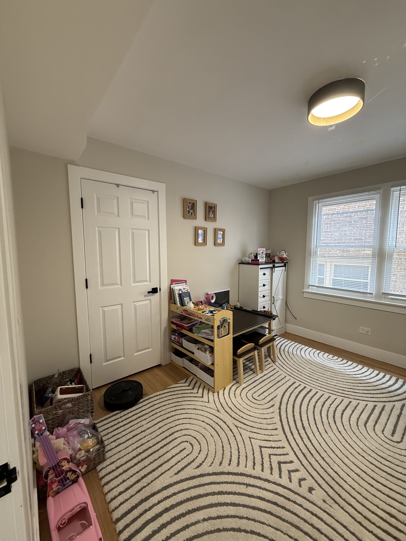2607 West Rascher Avenue, Unit 1 Chicago, IL 60625 - Photo 7 of 12