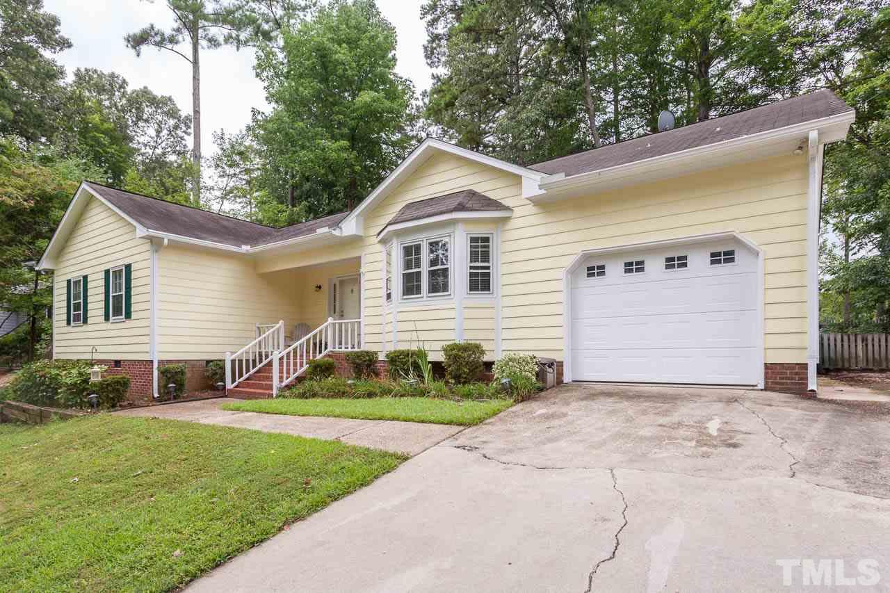 6809 Chamonix Place Raleigh, NC 27613 - Photo 3 of 25