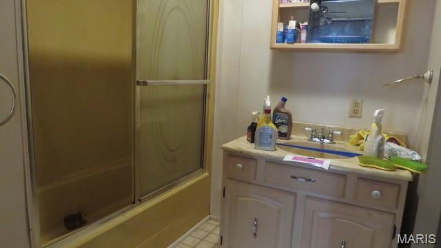 911 Madison Street Gillespie, IL 62033 - Photo 4 of 14