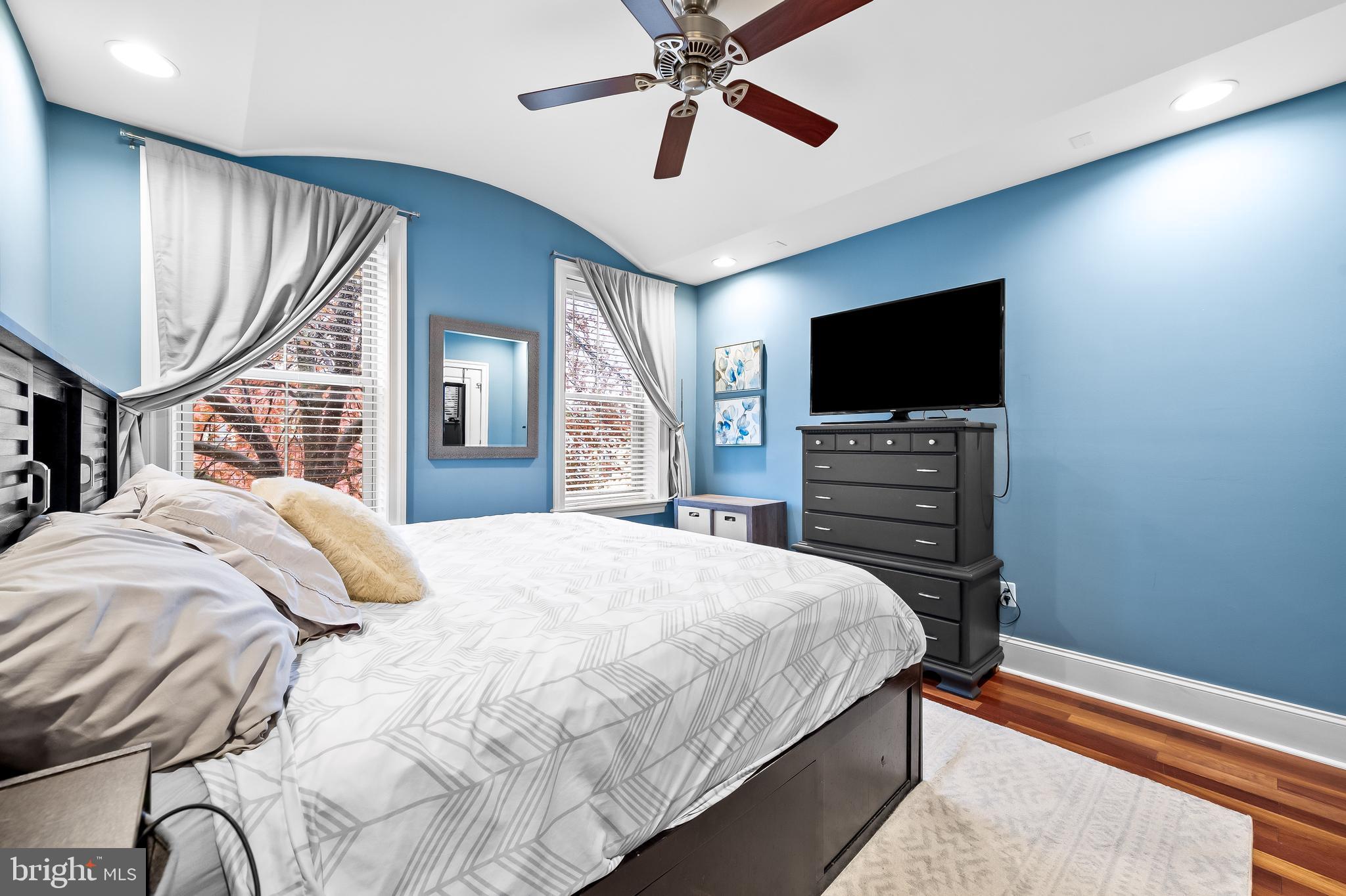 706 South Clinton Street Baltimore, MD 21224 - Photo 17 of 34