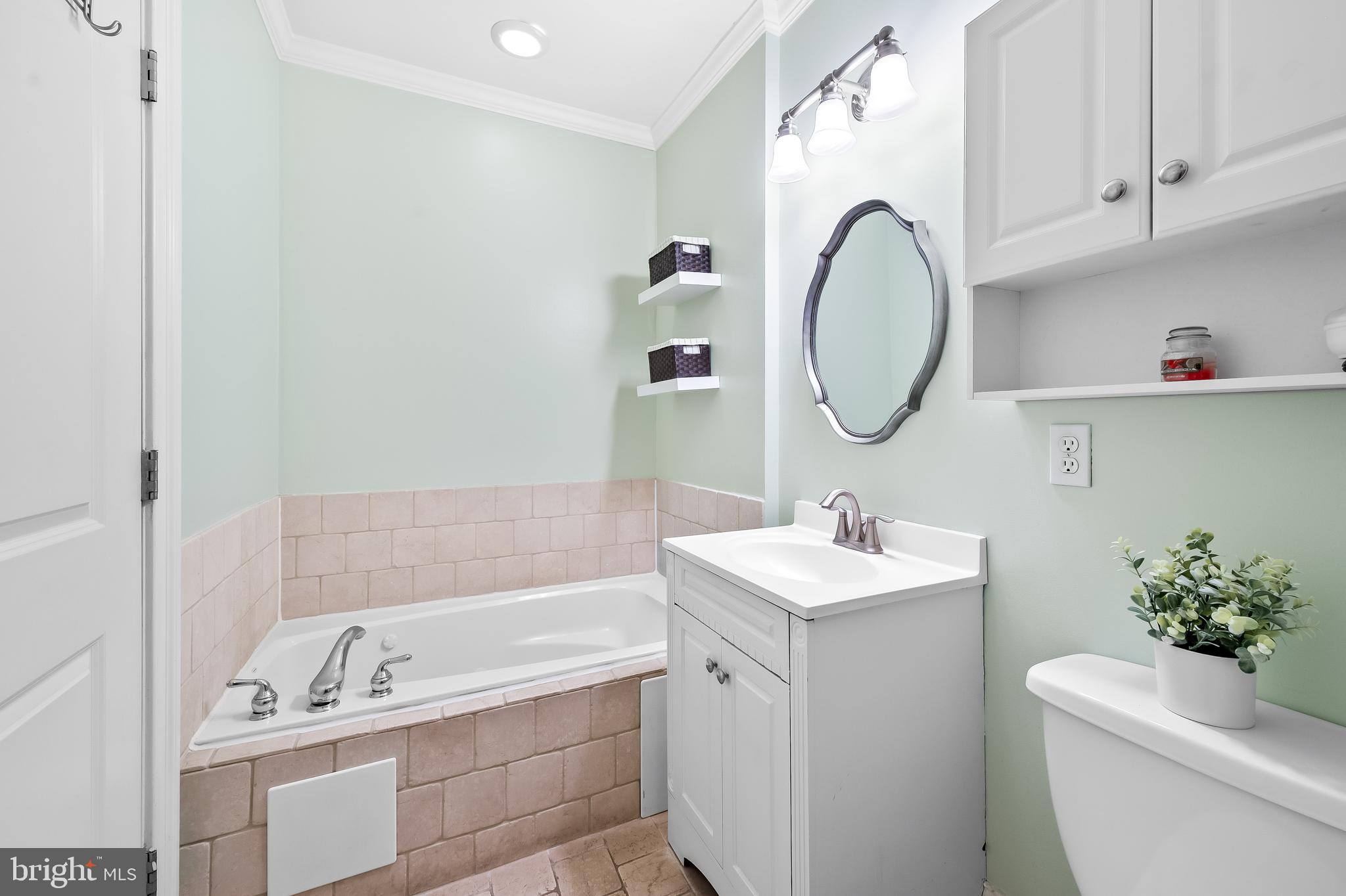 706 South Clinton Street Baltimore, MD 21224 - Photo 19 of 34